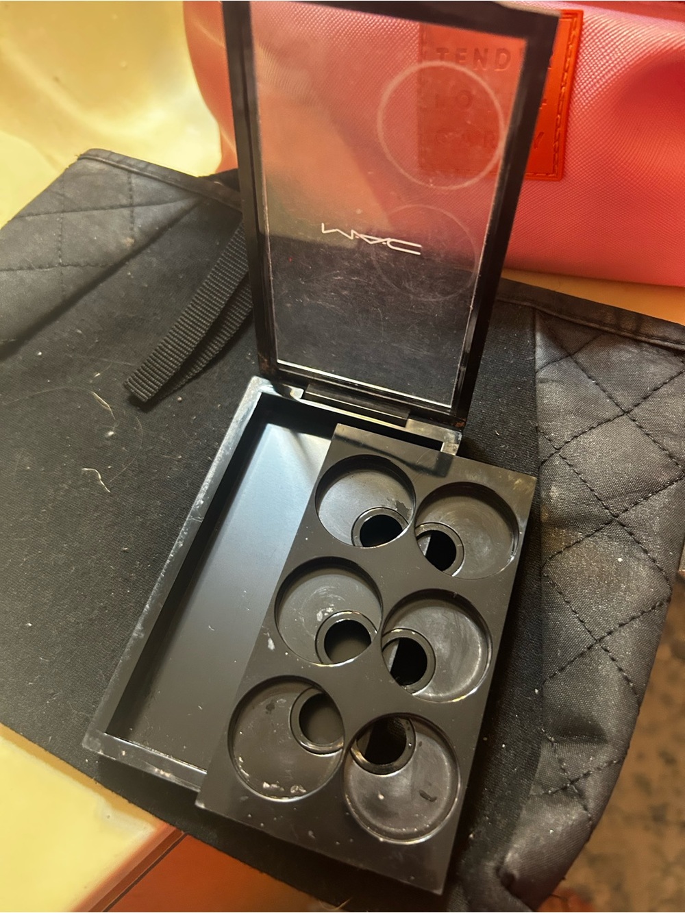 MAC Empty Eyeshadow Palette Case and insert Black & Clear - Picture 2 of 2